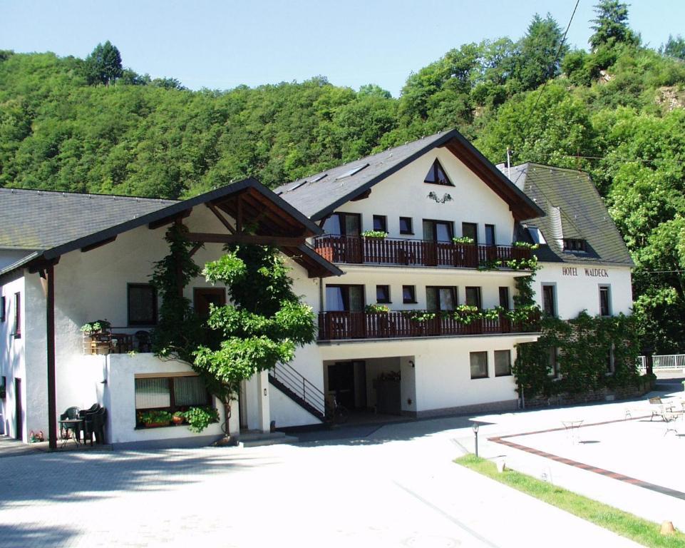 Moselhotel Waldeck Burgen  Εξωτερικό φωτογραφία