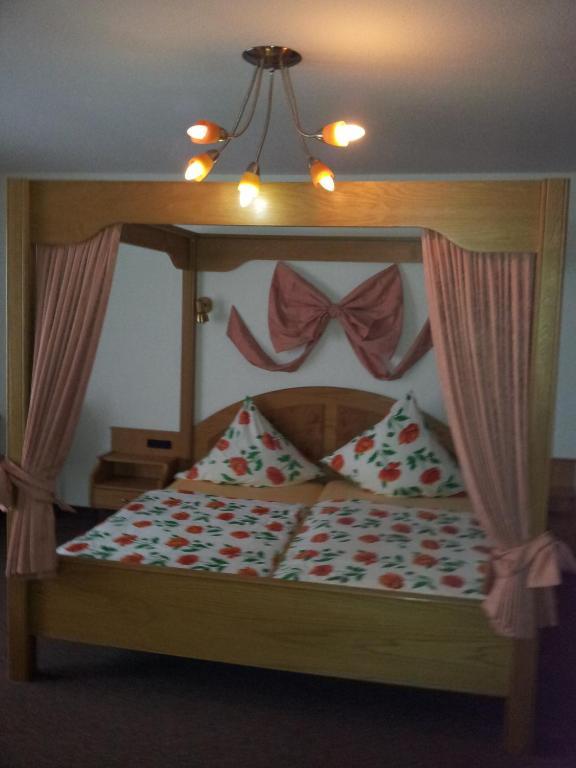 Moselhotel Waldeck Burgen  Εξωτερικό φωτογραφία